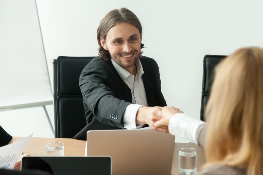 Développer une Stratégie de Recrutement Diversifiée pour les Profils Tech et Ingénierie